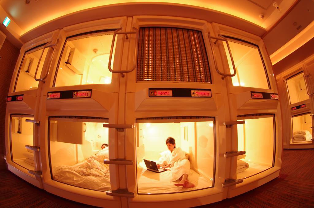 Capsule Inn Osaka Exterior foto