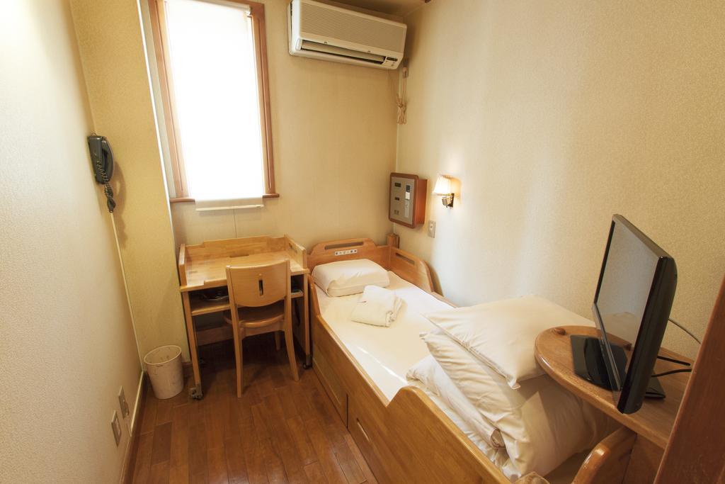 Capsule Inn Osaka Exterior foto