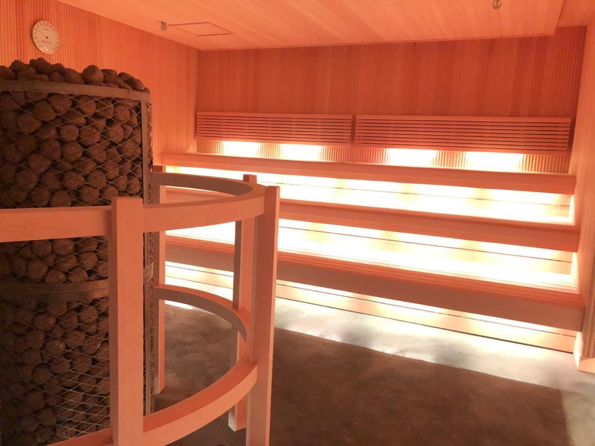 Capsule Inn Osaka Exterior foto